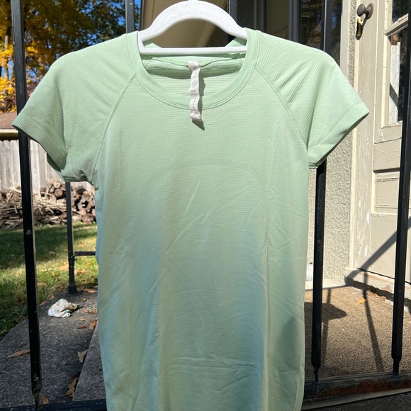 Lululemon swiftly - Picture 1 of 4